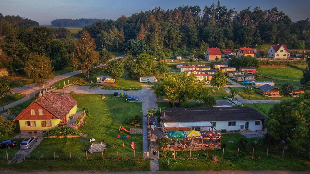 Camping Prima Hotell Týn nad Vltavou Eksteriør bilde