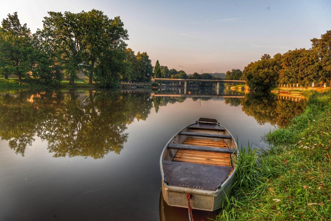 Camping Prima Hotell Týn nad Vltavou Eksteriør bilde