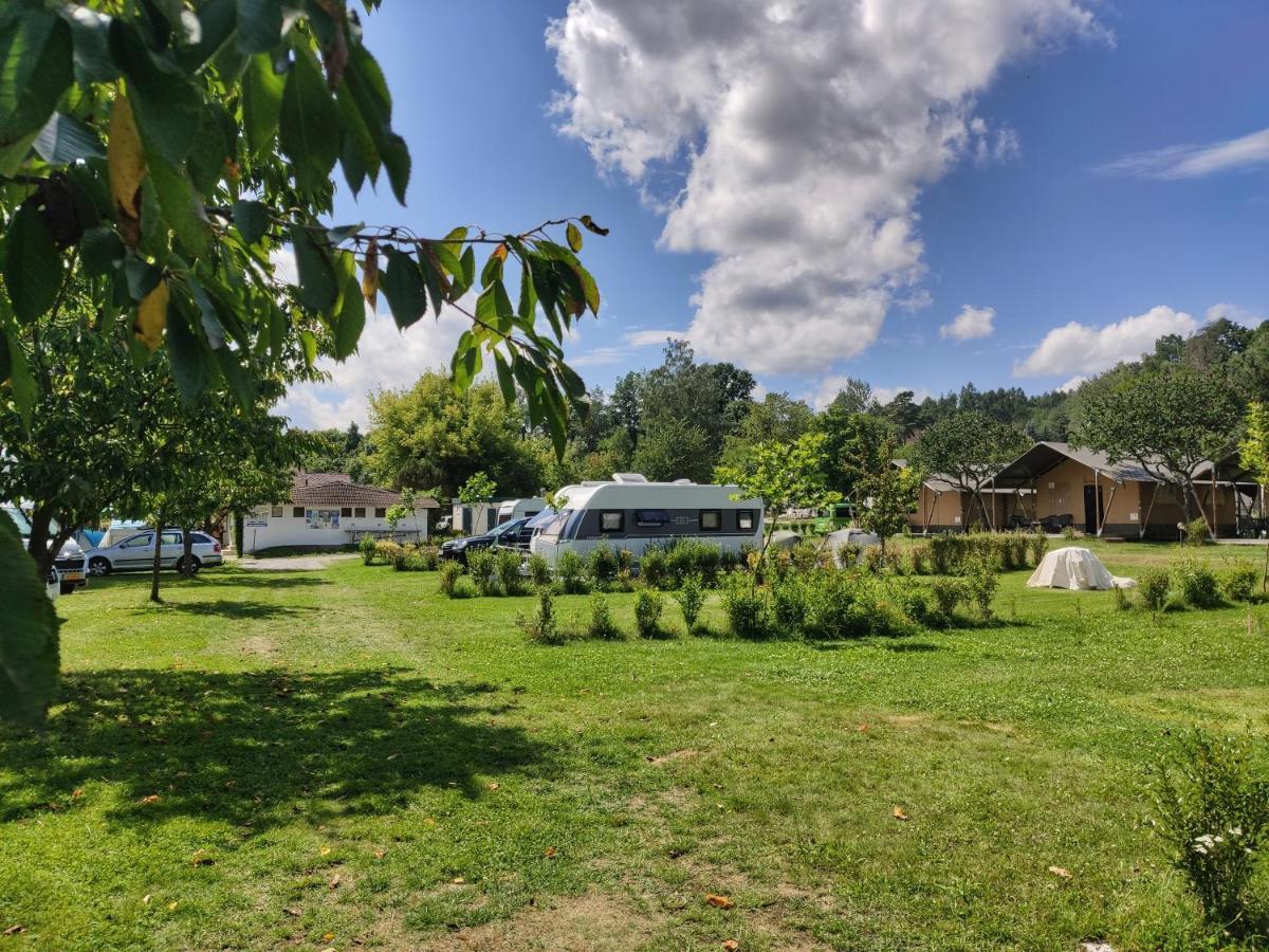 Camping Prima Hotell Týn nad Vltavou Eksteriør bilde